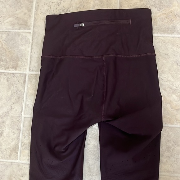 Lululemon dark burgundy tights size 4 - Picture 8 of 12